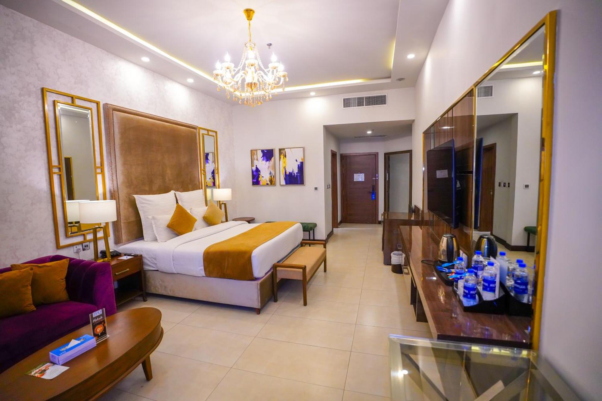 Ifq Hotel & Resort Islamabad Exteriör bild