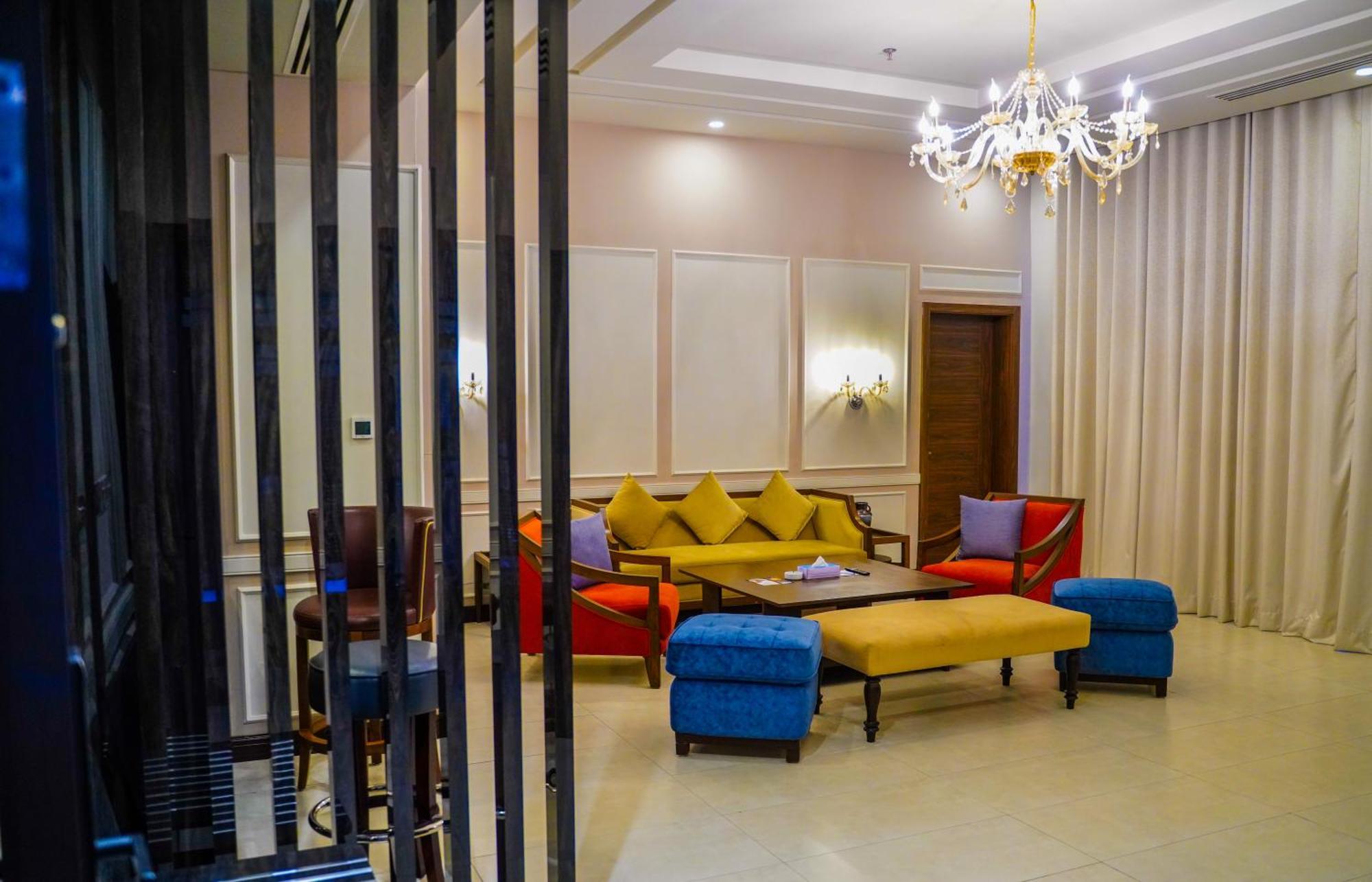Ifq Hotel & Resort Islamabad Exteriör bild